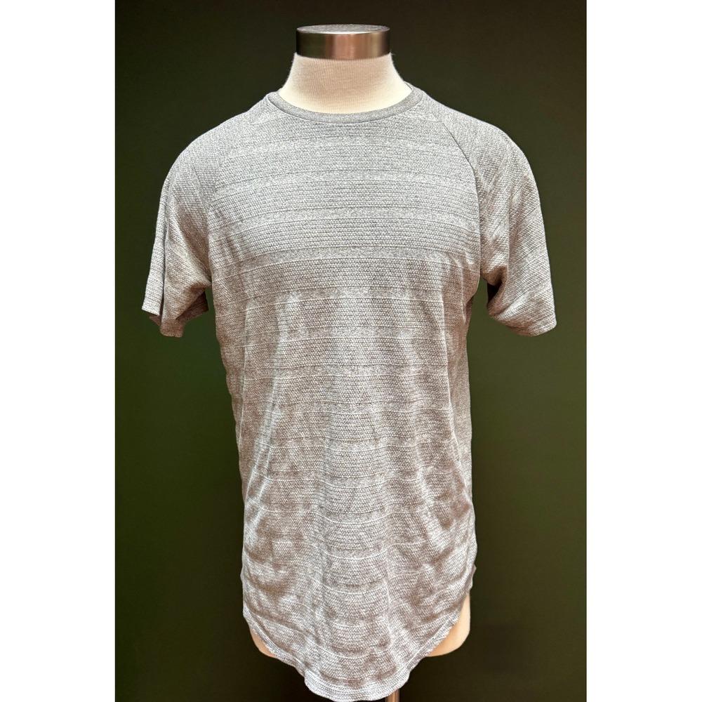 Off the Byas Gray Short Sleeve Crew Neck T-Shirt Men's Size M‎